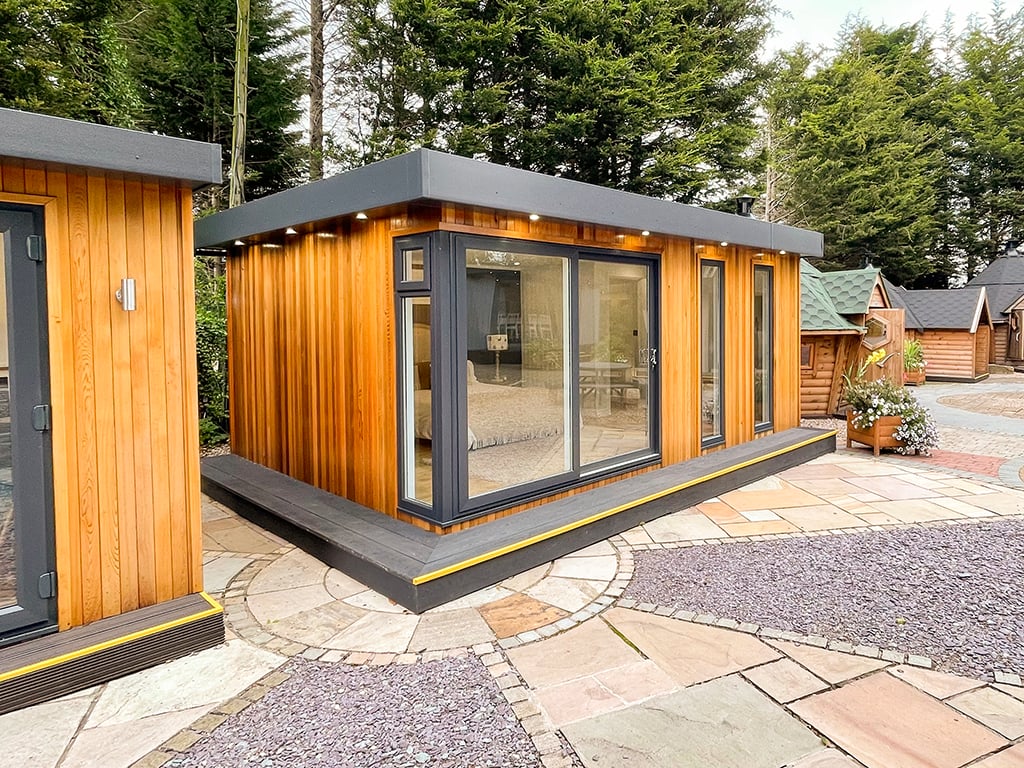 Garden Room Sale 5.5m x 4m Cedar Garden Room